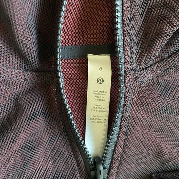 NWT Lululemon Reversible Mesh 1/2 Zip - Picture 8 of 9